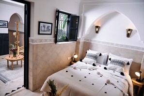 1 chambre, fer et planche Ă repasser, Wi-Fi, draps fournis
