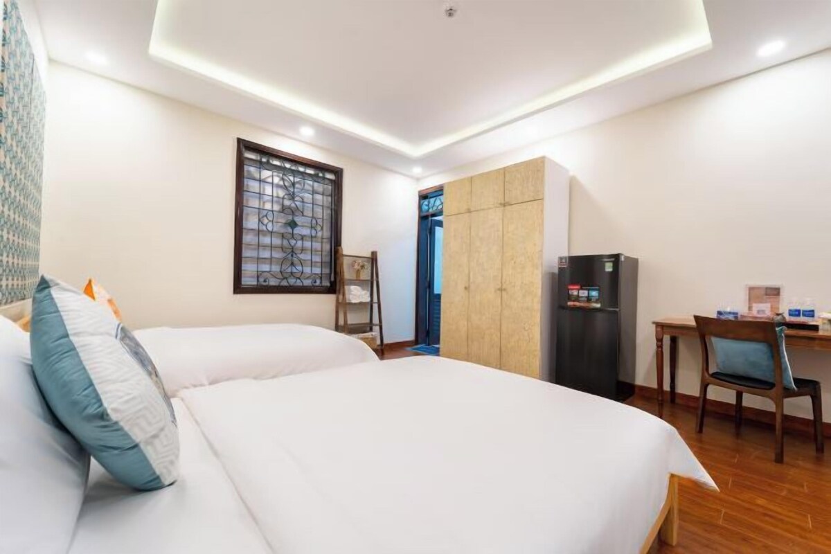 高級寢具、Select Comfort 床墊、書桌、筆電工作空間