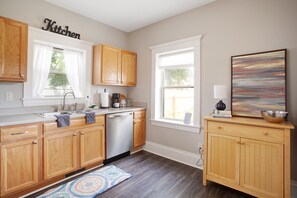 Microwave, oven, stovetop, dishwasher