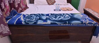 Luv kush homestay.  All temples are near visit in only 10 minutes.  Free Breakft