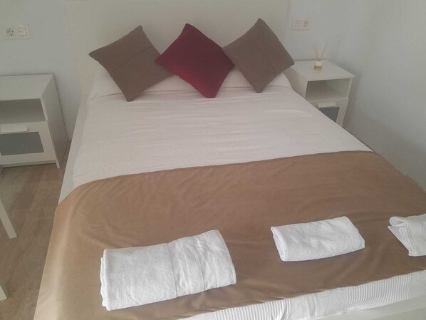 1 bedroom, WiFi - Excellent location to all historic building and monuments in Ubeda (Úbeda)