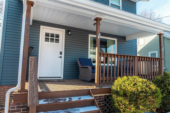 Exterior detail - Newly renovated 3-bedroom house in Ashland with WiFi and AC (Ashland)