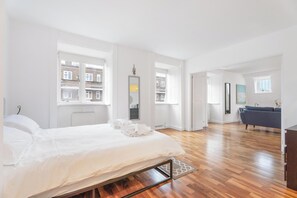 1 habitación, tabla de planchar con plancha, wifi gratis y ropa de cama 