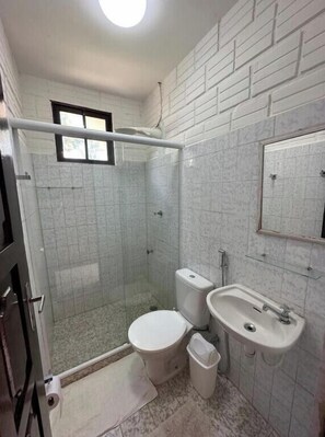 Toilet paper - Beach house in Itacimirim, close to Guarajuba and Praia do Forte. Cond. Closed. (Itacimirim)
