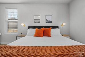 2 bedrooms, desk, iron/ironing board, travel cot