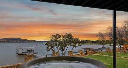 Sunset Bluff @ PK | Dock and Hot Tub! Sleeps 12
