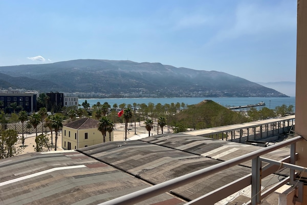 Familie studio, 1 queensize bed met slaapbank, balkon, uitzicht op de stad | Terras