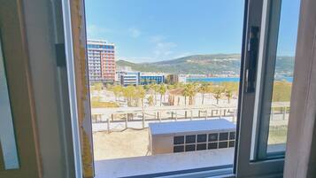 Classic Studio, City View | Desk, free WiFi, bed sheets