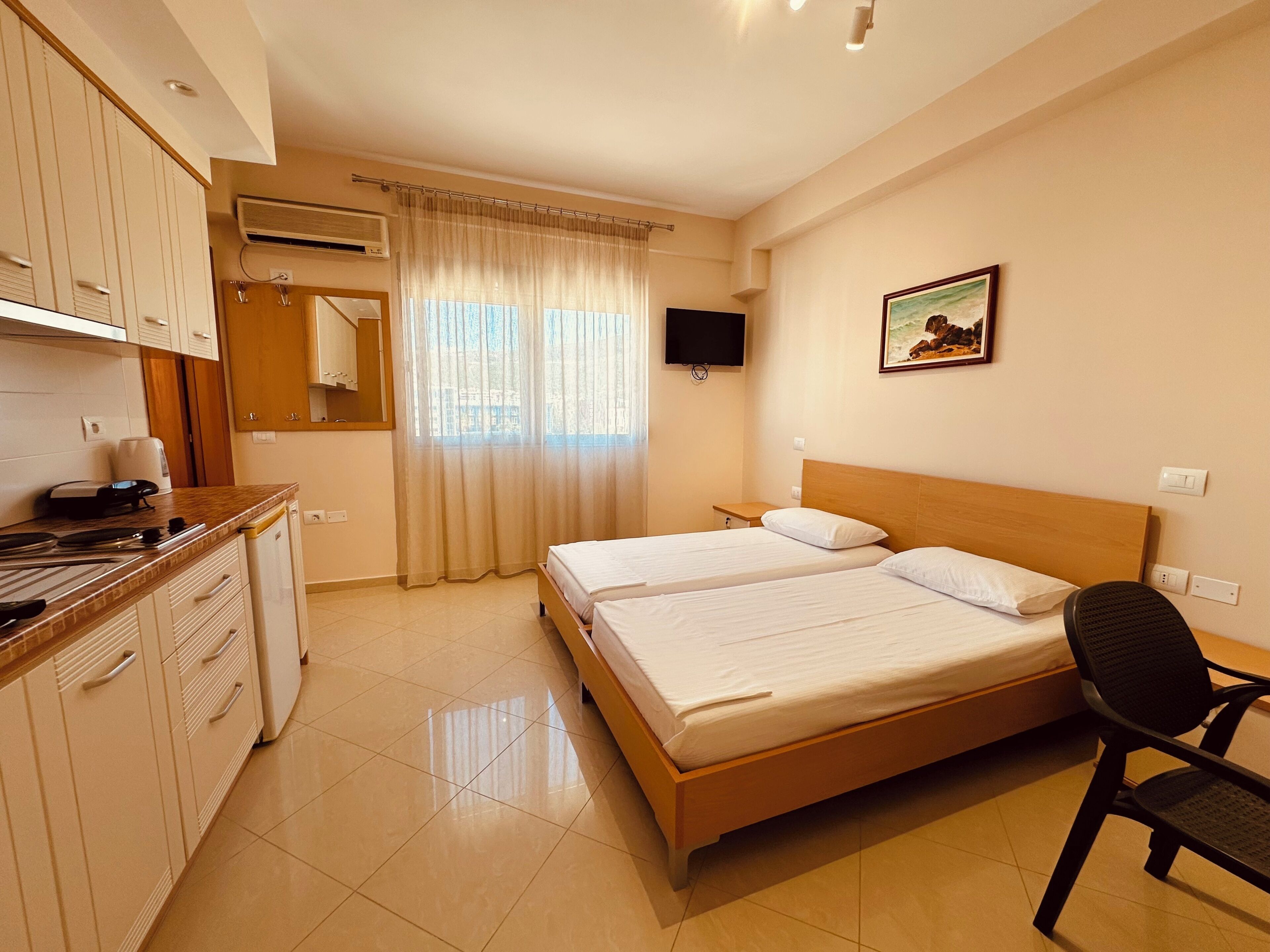 Classic Studio, City View | Desk, WiFi (free), bed sheets