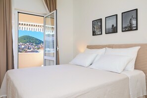 1 bedroom, iron/ironing board, bed sheets