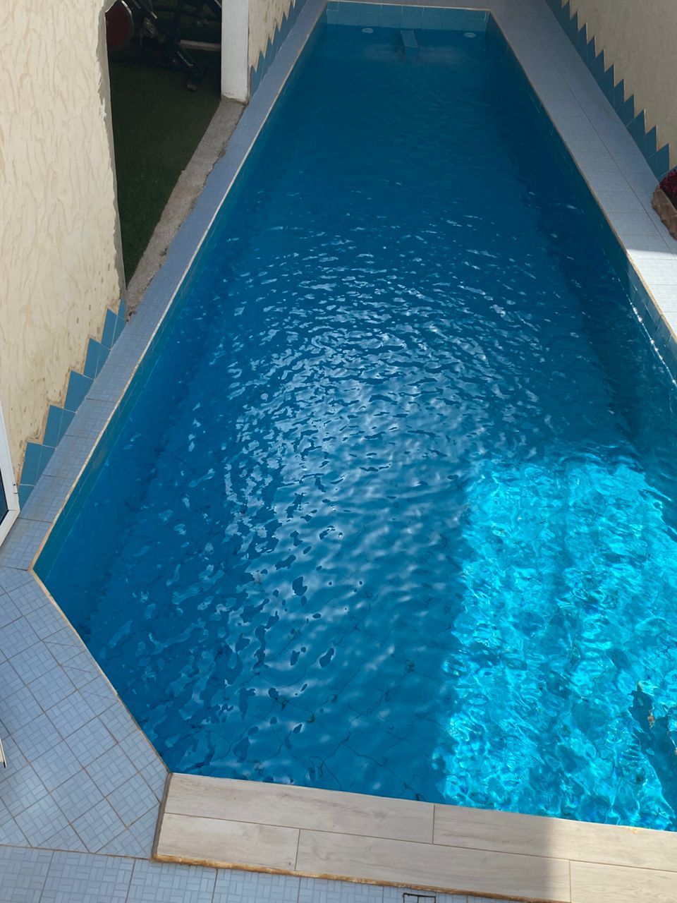 حمام سباحة