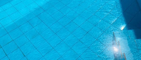 Utomhuspool