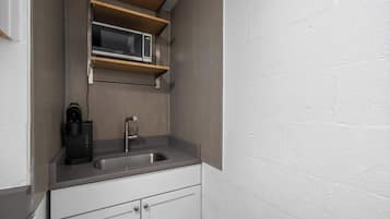 Studio Suite, 1 Katil Ratu (Queen), Garden View (Chic City Retreat 97) | Bahagian dalam