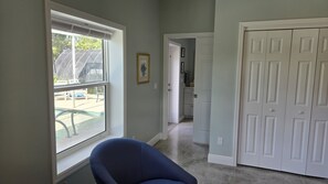 Interior - Charming 1-bedroom apartment in Bokeelia with WiFi, AC, pool & heated spa (Bokeelia)