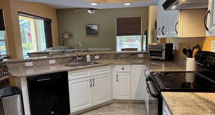 Beautiful 3-bed pool home located minutes from Rainbow River and WEC.