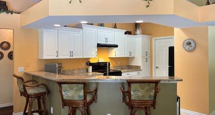 Beautiful 3-bed pool home located minutes from Rainbow River and WEC.