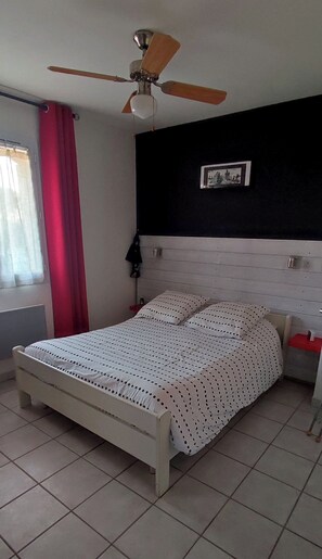 2 habitaciones, tabla de planchar con plancha y wifi gratis 