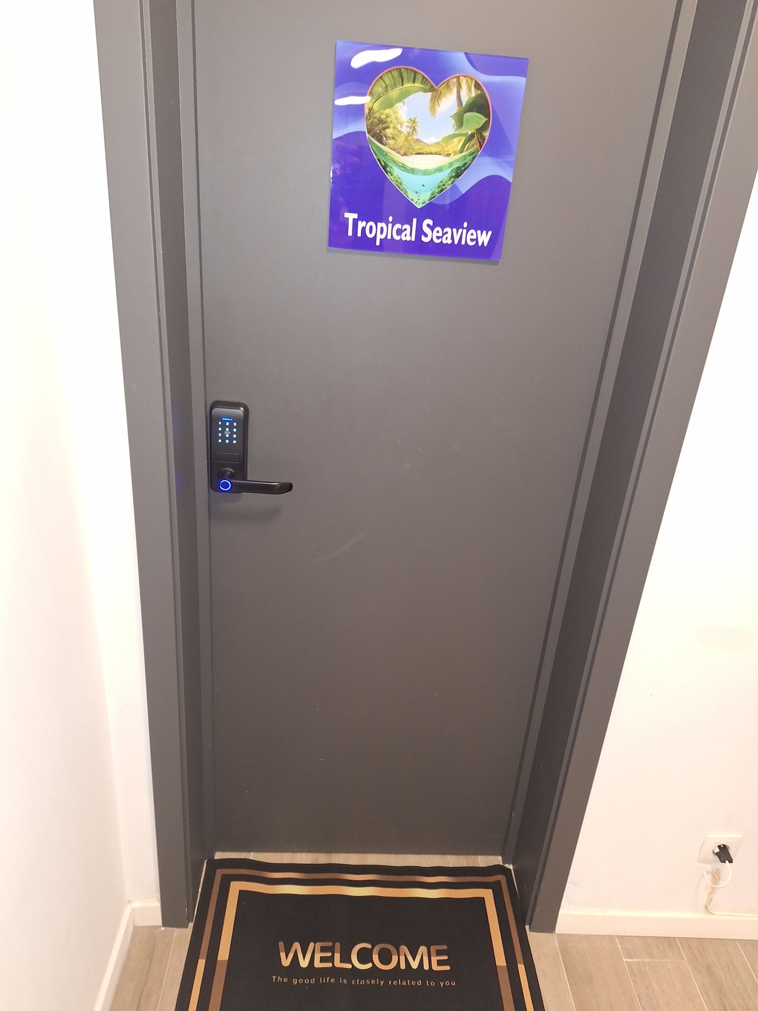 Chambre Double Économique, 1 très grand lit, vue ville | Coffres-forts dans les chambres, bureau