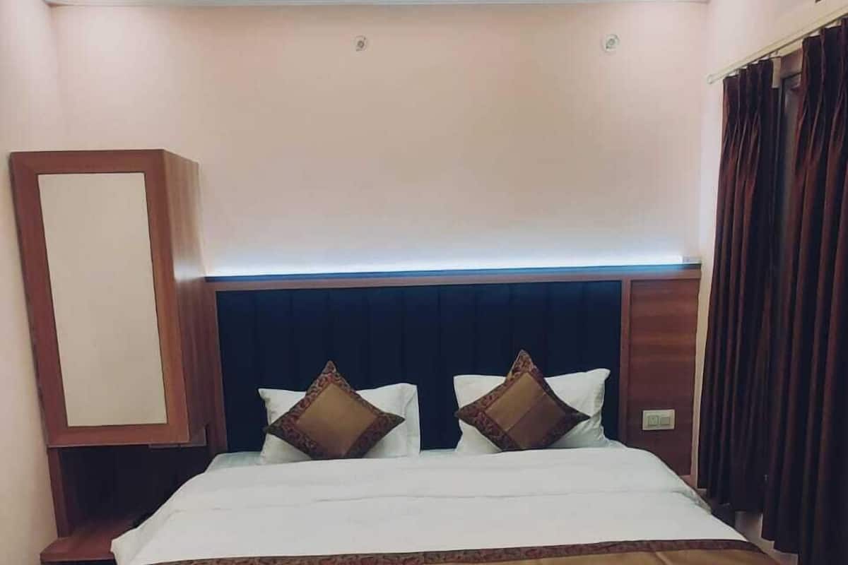Deluxe driepersoonskamer | Gratis wifi, beddengoed, rolstoeltoegankelijk