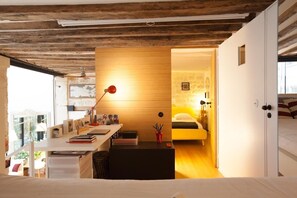 1 quarto, acesso à internet, roupa de cama