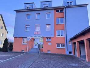 Front of property - Hotel Soad (Salach)
