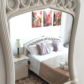 2 bedrooms, iron/ironing board, travel cot, free WiFi