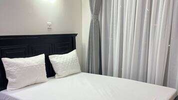 1 soverom, skrivebord, strykejern/-brett og wi-fi (inkludert)