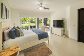 2 bedrooms, iron/ironing board, WiFi