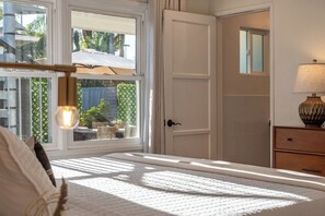 3 bedrooms, iron/ironing board, WiFi, bed sheets - Newly Renovated 3-Bed Home Near SDSU & Attraction (San Diego)