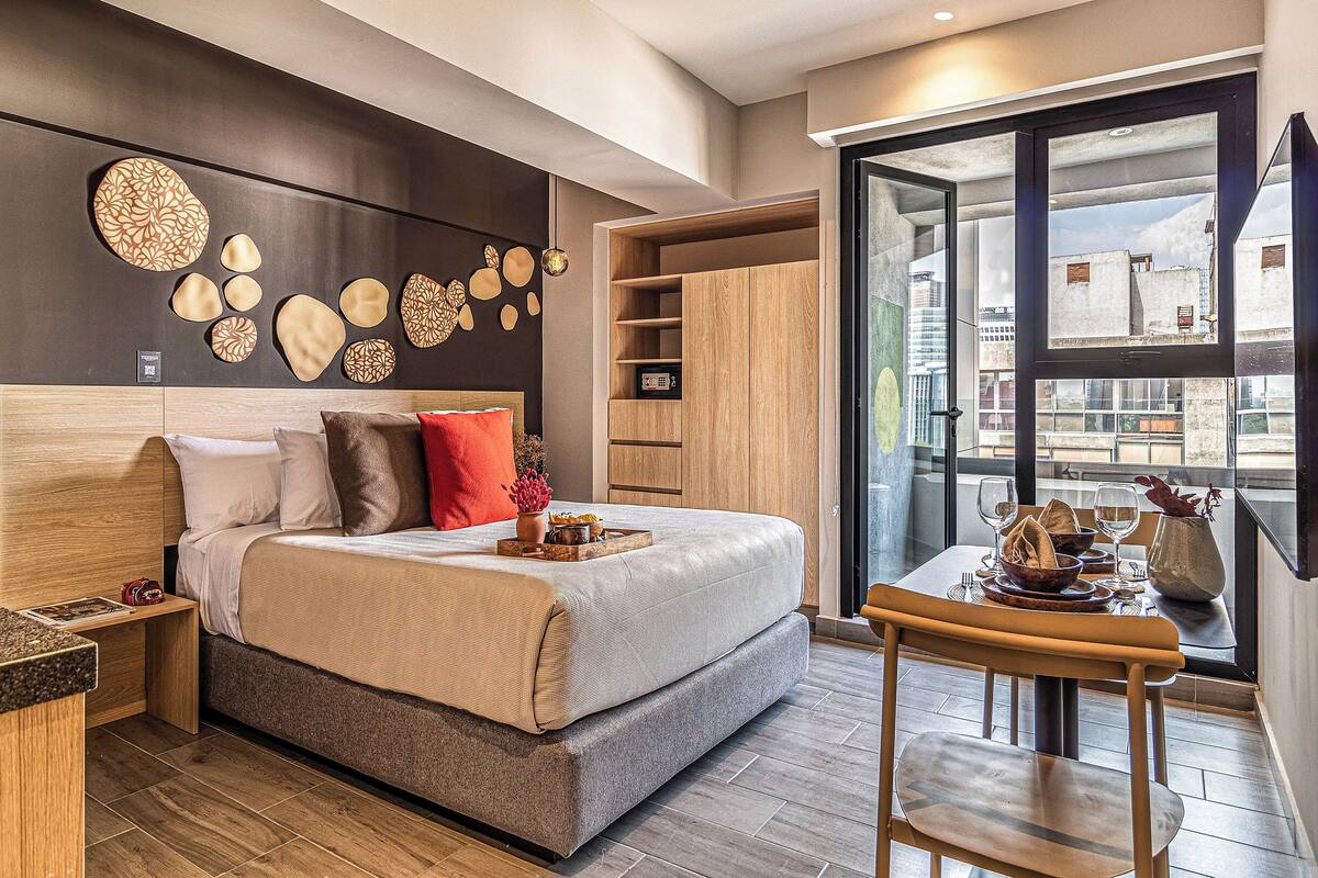 Apartamento urbano | Roupas de cama antialérgicas, cofres nos quartos