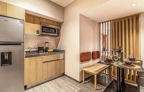 Apartamento familiar | Cocina privada | Frigorífico, microondas, placa de cocina y licuadora