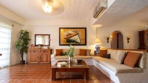 TV - First Floor Spacious Condo Puesta de Sol,Marina Vallarta (Puerto Vallarta)