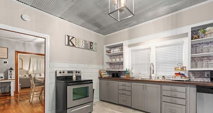 Centrally located, cozy, cottage style home in Paris, Arkansas.