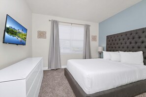 6 habitaciones, tabla de planchar con plancha, wifi y ropa de cama