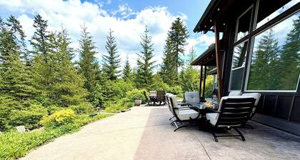 3 Bedroom w/ Game Room / Gourmet Kitchen / Community Pool - MNT VIEW IS AMAZING!