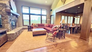 Smart TV, fireplace, table football, ping pong