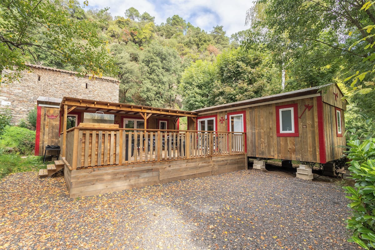 Mobile Superior-Unterkunft, Bergblick | 1 Schlafzimmer, Babybetten, WLAN, Bettwäsche