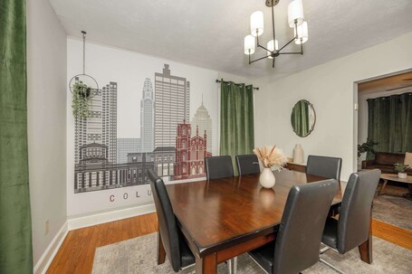 Casa, várias camas, banheira de imersão, vista para o jardim (La Dolce Vita Retreat) | Opções para refeição