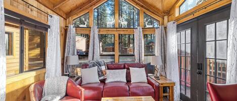 TV connectée, cheminée