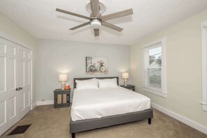 House, Multiple Beds, Patio, Garden View (Loveland Landing)