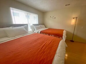 2 間睡房、熨斗/熨衫板、Wi-Fi、床單