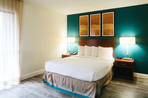 1 habitación, escritorio, tabla de planchar con plancha y wifi 