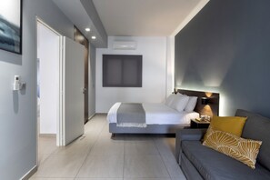 3 bedrooms, iron/ironing board