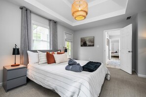 2 habitaciones, escritorio, tabla de planchar con plancha y wifi gratis