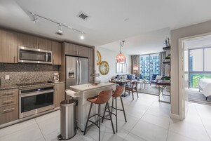 Condo, Balcony, City View | Private kitchen | Fridge, microwave, coffee/tea maker, toaster