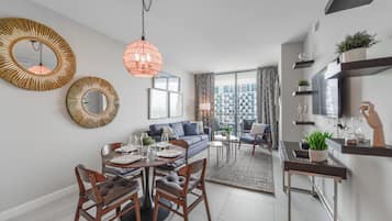Condo, Balcony, City View | Dining room