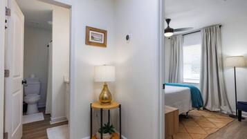 2 chambres, fer et planche à repasser, Wi-Fi gratuit, draps fournis