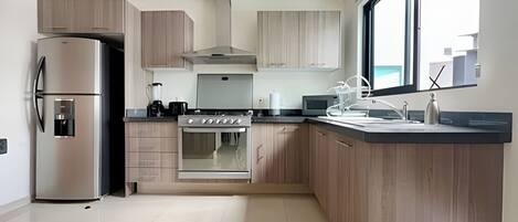 Fridge, microwave, oven, stovetop