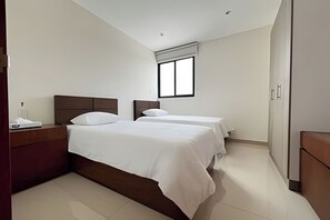 4 Schlafzimmer, Bügeleisen/Bügelbrett, WLAN, Bettwäsche