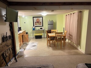 Interior - Cozy 2-Bed Suite / Studio with WiFi and AC in welcoming Lakes Region Bridgton (Bridgton)